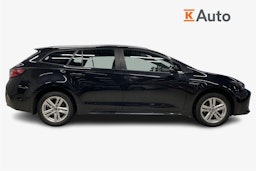 Musta Toyota Corolla 2020 kuva 5.