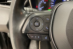 Musta Toyota Corolla 2020 kuva 13.