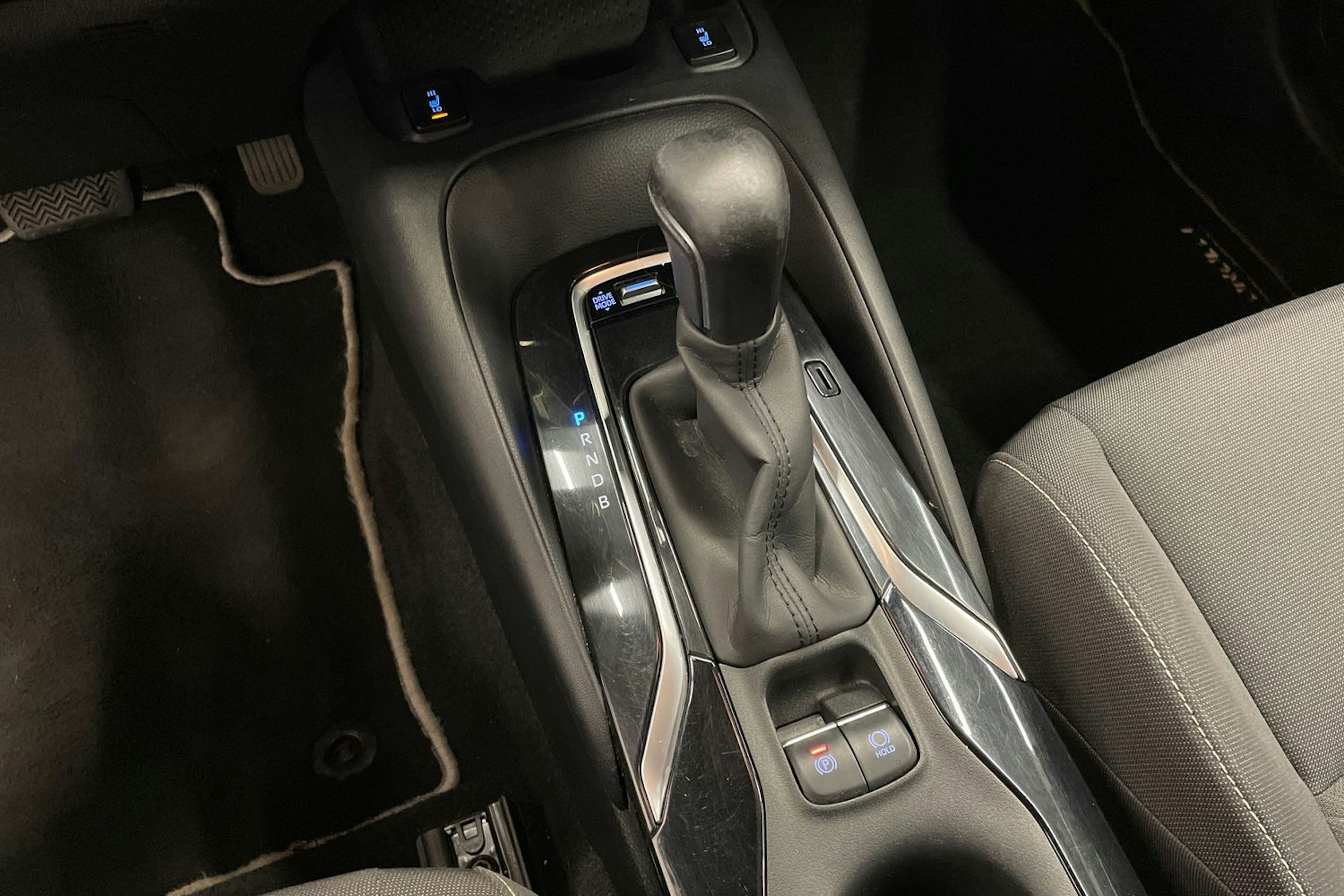 Musta Toyota Corolla 2020 kuva 14.