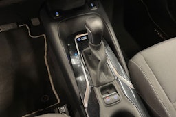 Musta Toyota Corolla 2020 kuva 14.