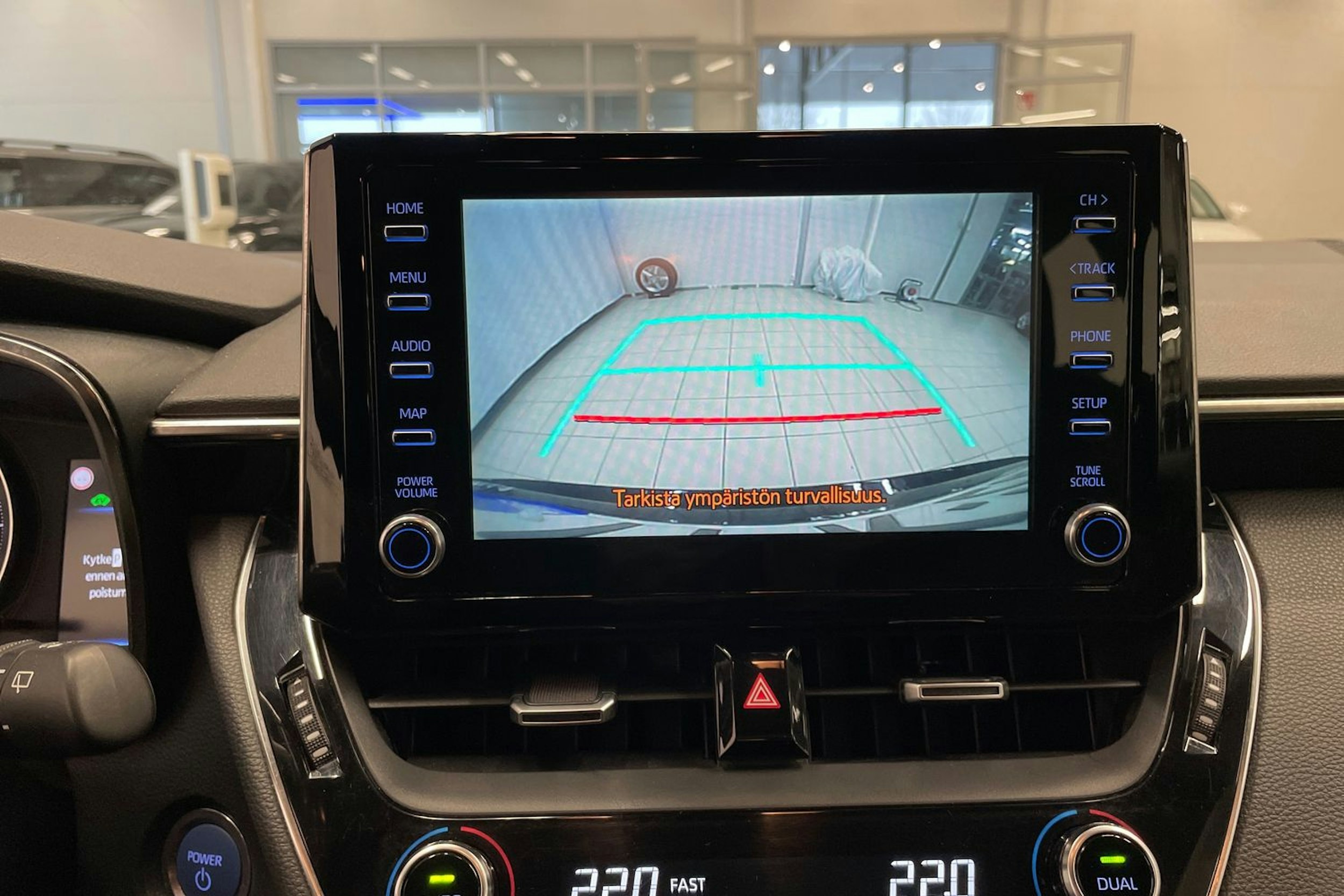 Musta Toyota Corolla 2020 kuva 15.