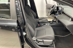 Musta Toyota Corolla 2020 kuva 22.