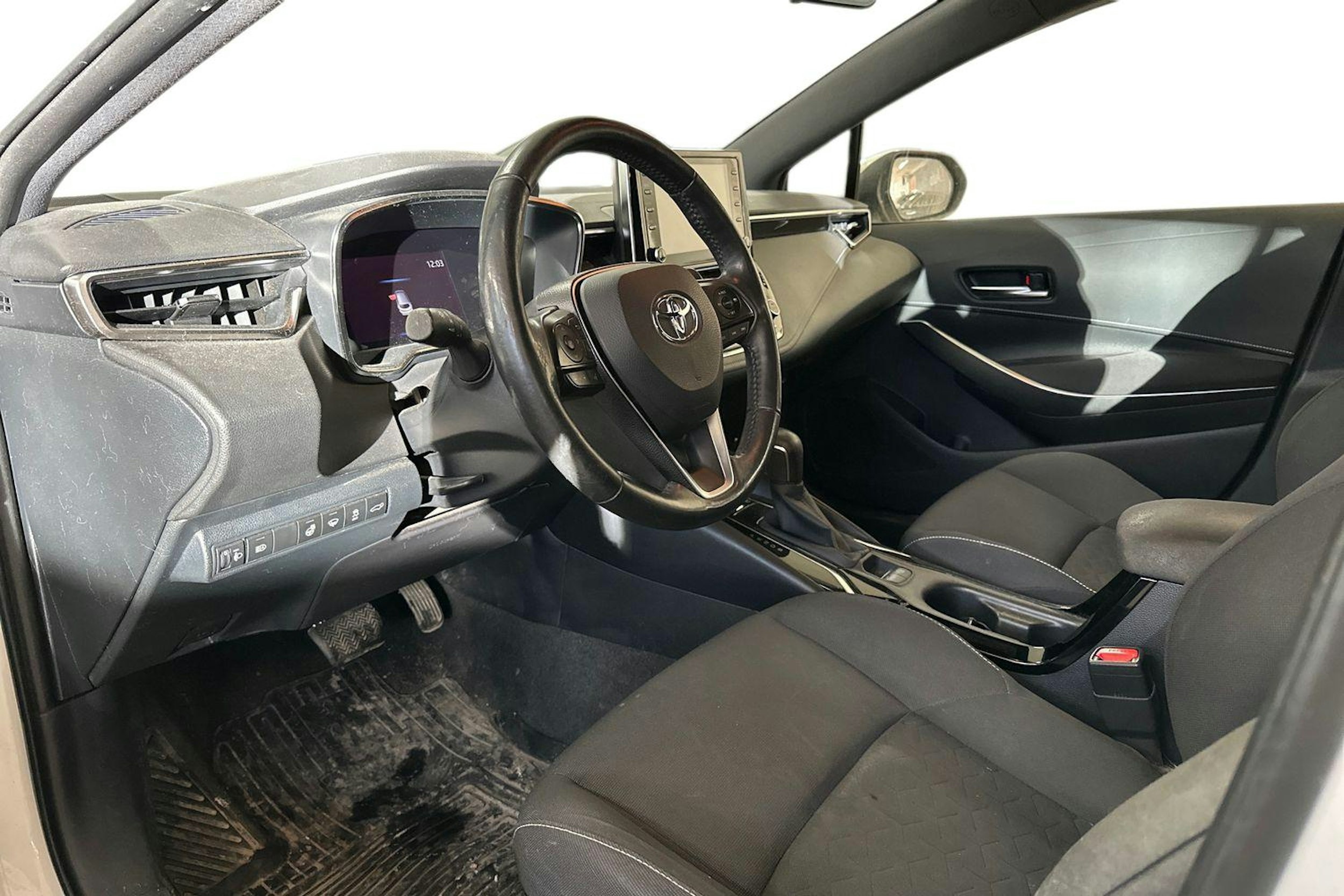 Valkoinen Toyota Corolla 2020 kuva 3.