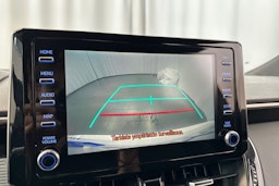 Valkoinen Toyota Corolla 2020 kuva 23.