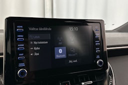 Valkoinen Toyota Corolla 2020 kuva 24.