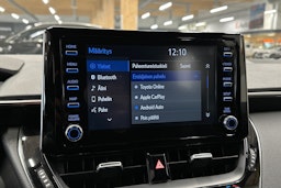 valkoinen Toyota Corolla 2020 kuva 20.