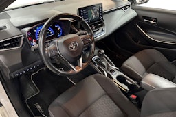 valkoinen Toyota Corolla 2020 kuva 7.