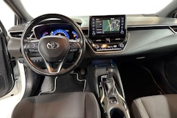 valkoinen Toyota Corolla 2020 kuva 9.