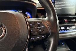 valkoinen Toyota Corolla 2020 kuva 18.