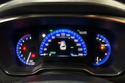 valkoinen Toyota Corolla 2020 kuva 19.