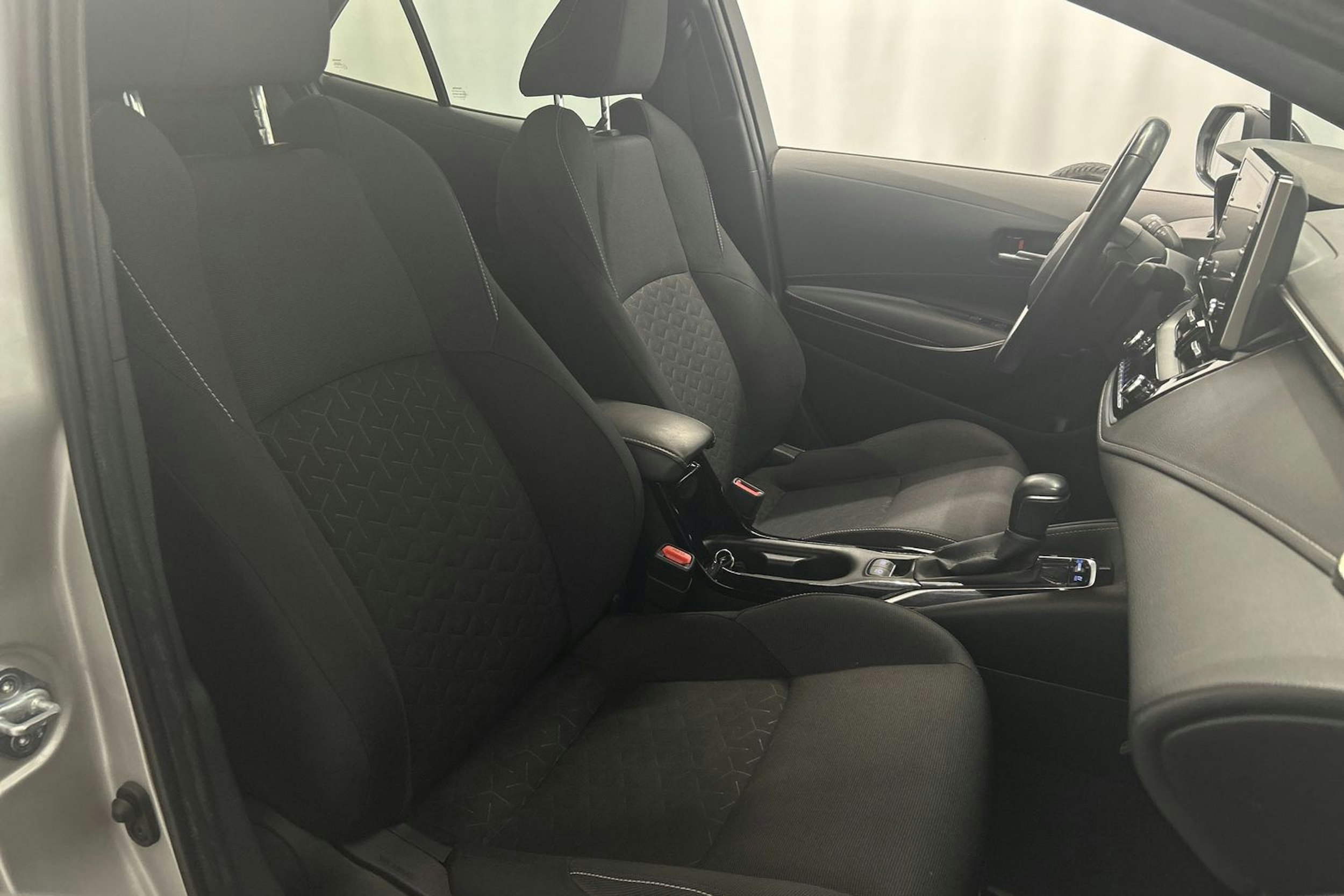 hopea Toyota Corolla 2020 kuva 15.