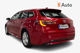 punainen Toyota Corolla 2020 kuva 2.