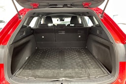 punainen Toyota Corolla 2020 kuva 15.