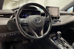 punainen Toyota Corolla 2020 kuva 25.