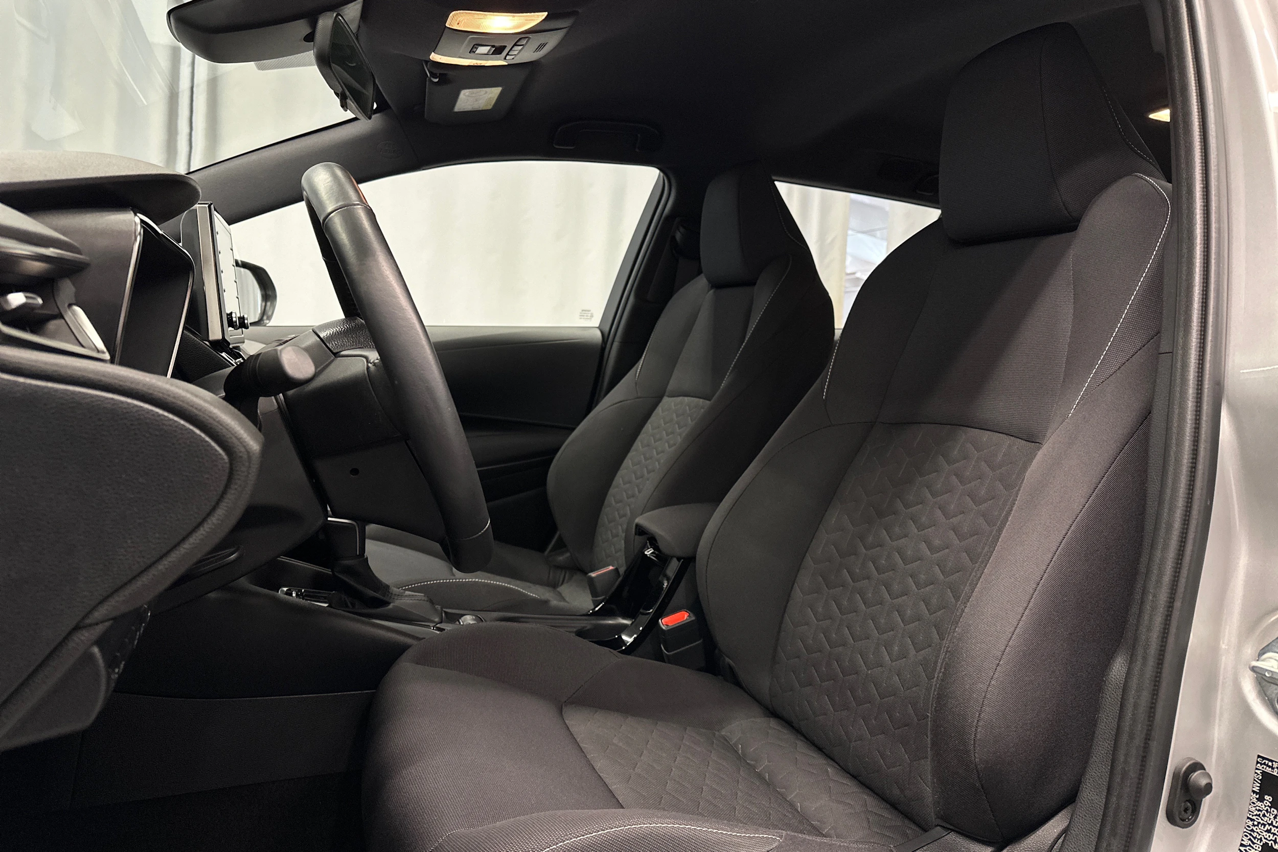 hopea Toyota Corolla 2020 kuva 16.