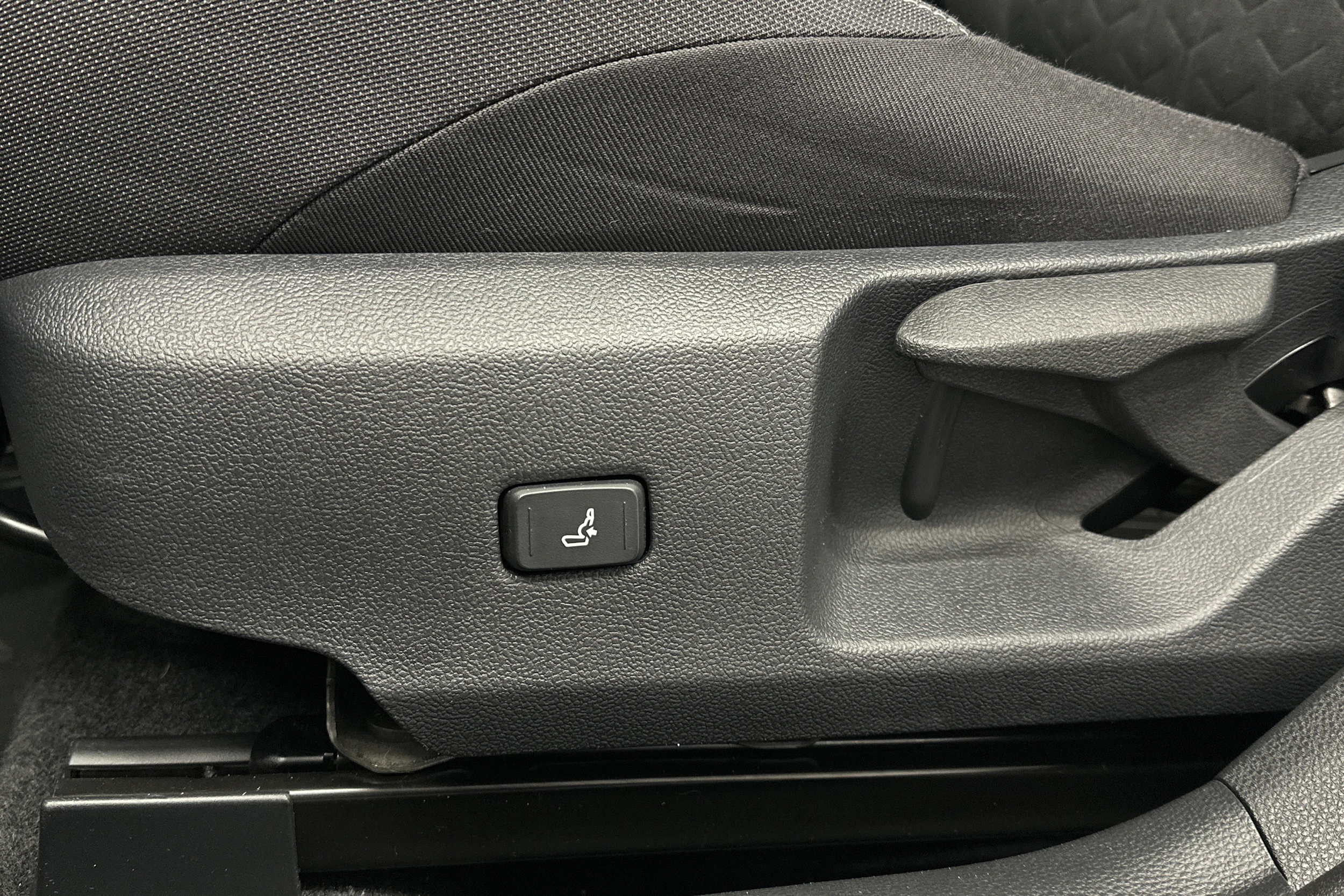 hopea Toyota Corolla 2020 kuva 17.