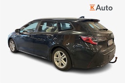 musta Toyota Corolla 2020 kuva 2.