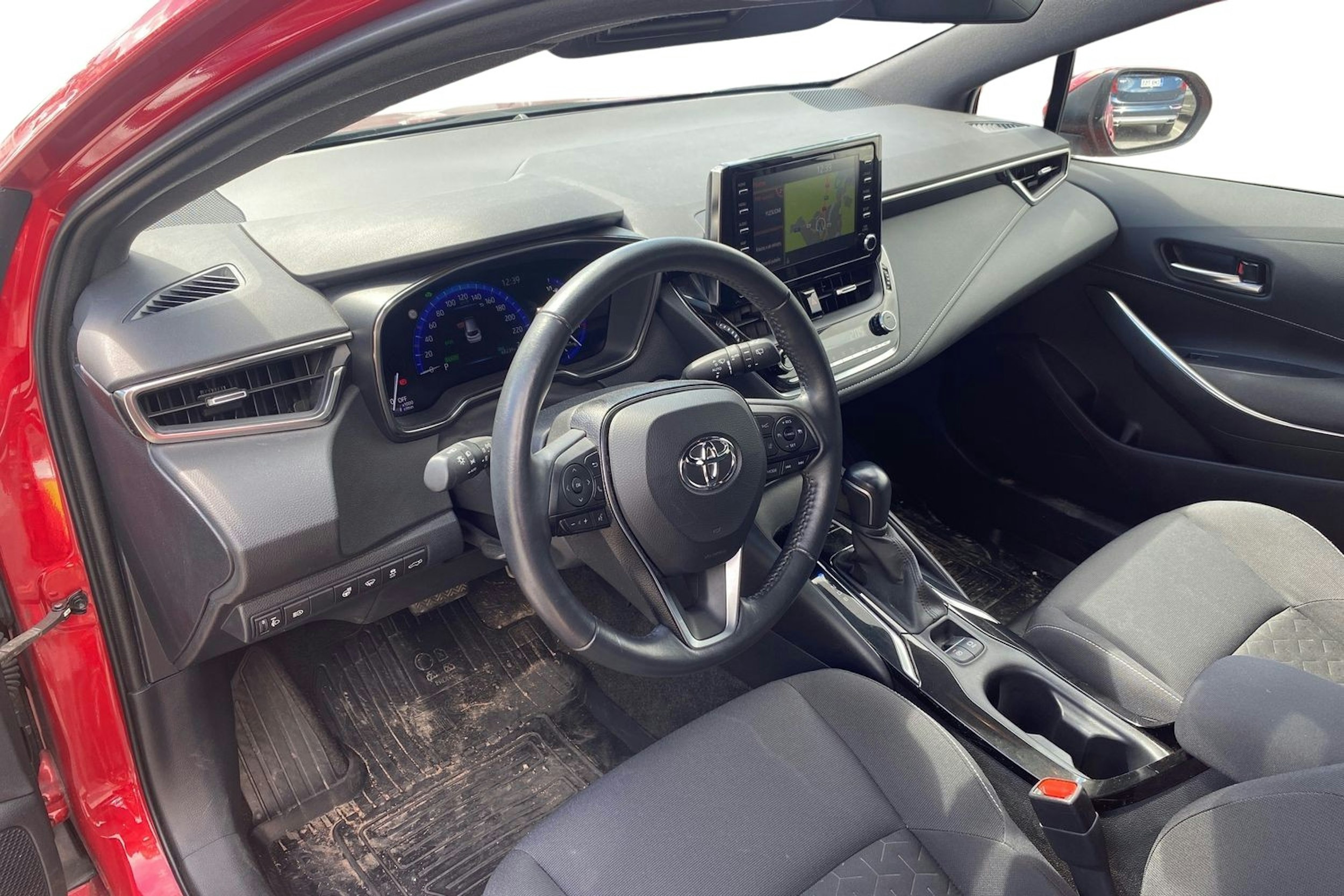 punainen Toyota Corolla 2020 kuva 3.