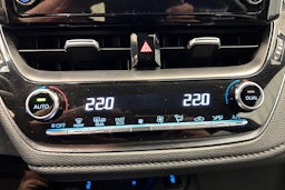 Hopea Toyota Corolla 2020 kuva 17.