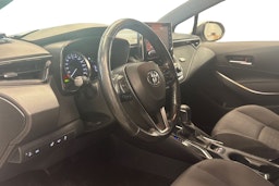 valkoinen Toyota Corolla 2020 kuva 7.