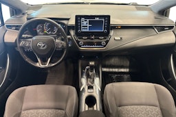 valkoinen Toyota Corolla 2020 kuva 9.