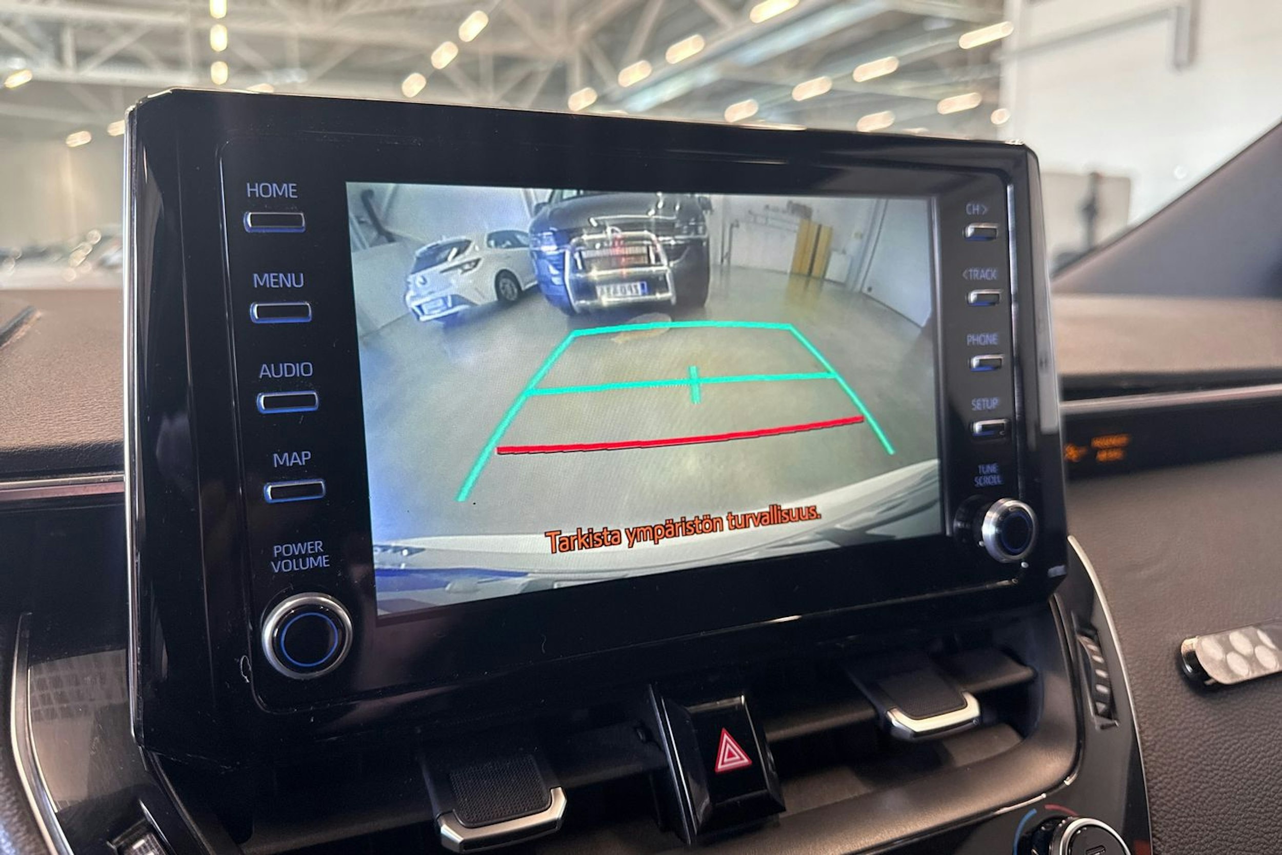 valkoinen Toyota Corolla 2020 kuva 20.