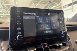 valkoinen Toyota Corolla 2020 kuva 21.