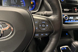 musta Toyota Corolla 2021 kuva 12.