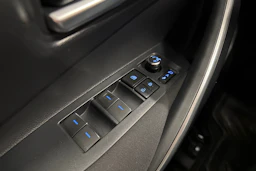 musta Toyota Corolla 2021 kuva 14.