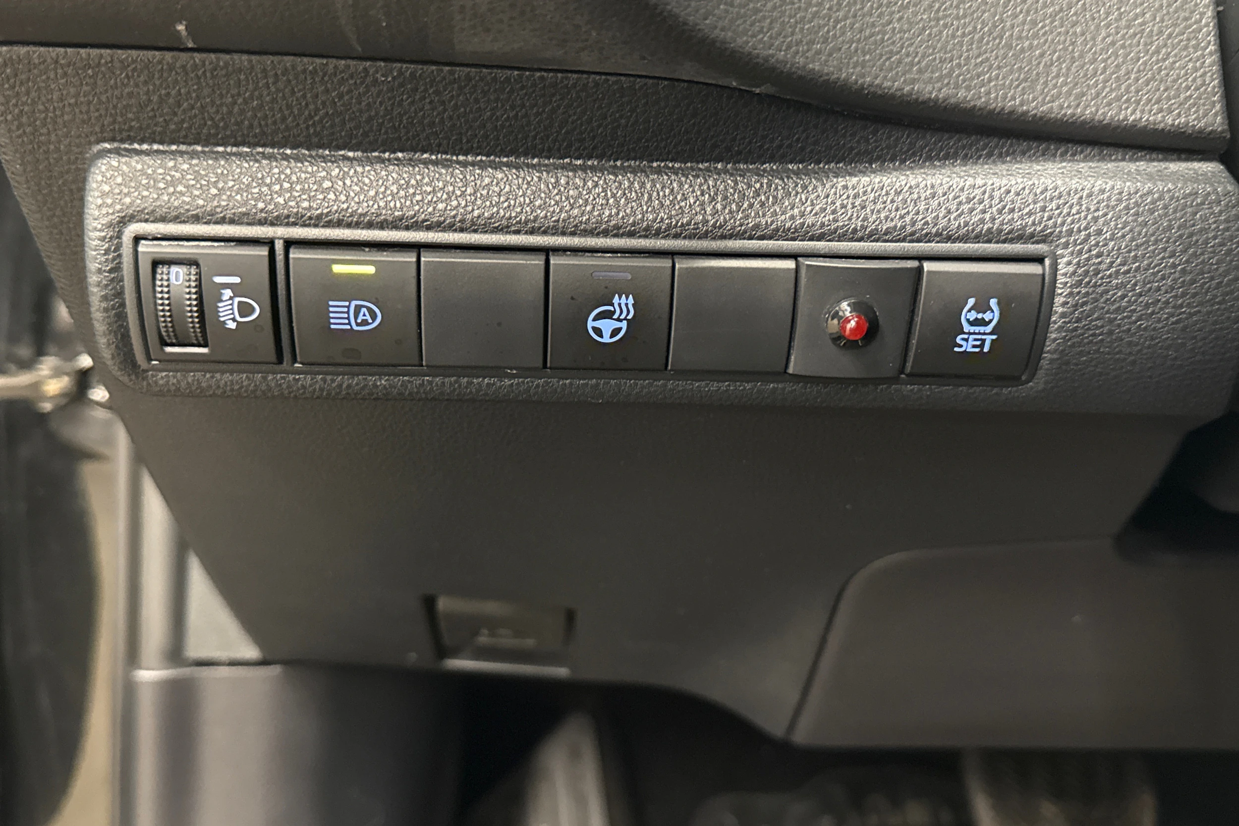 musta Toyota Corolla 2021 kuva 15.