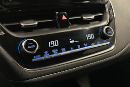 musta Toyota Corolla 2021 kuva 24.
