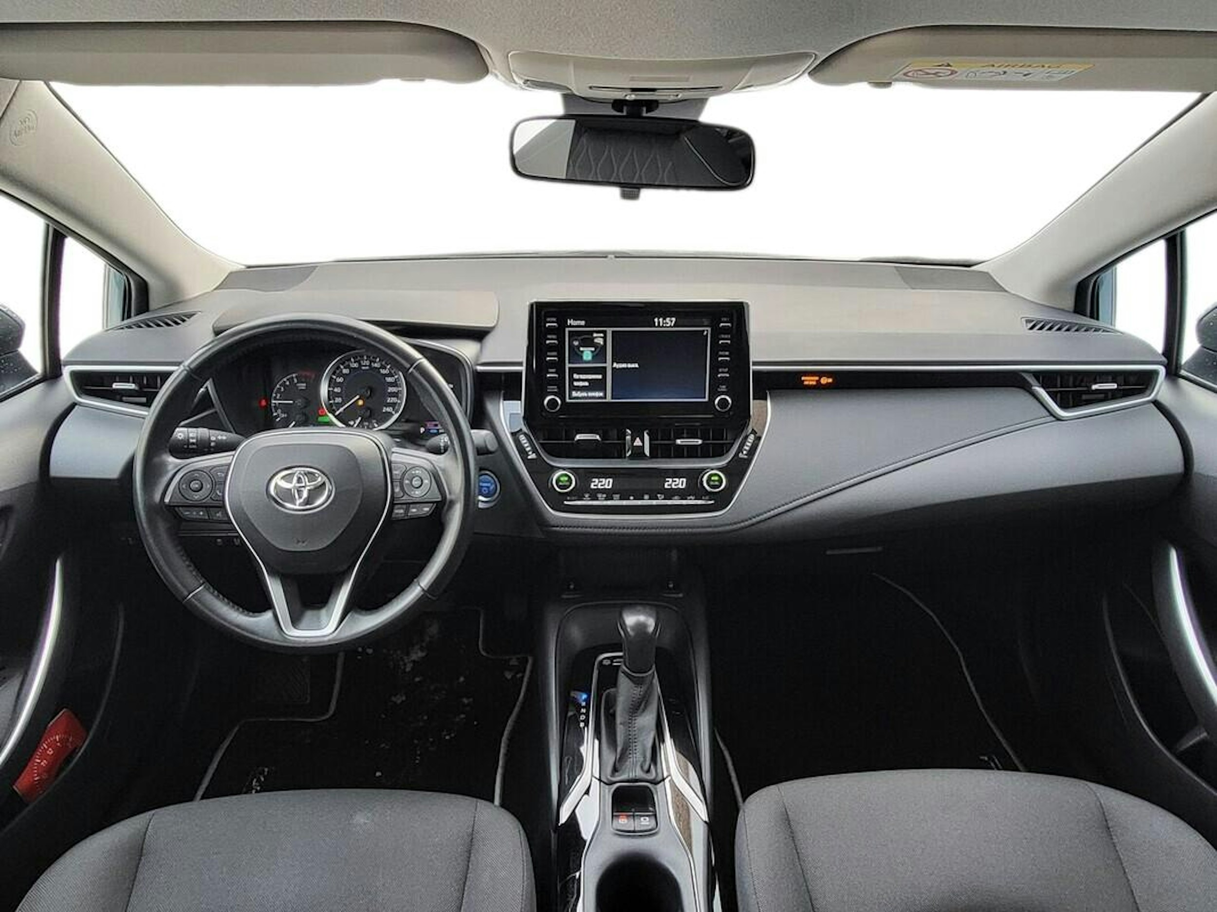 harmaa Toyota Corolla 2021 kuva 3.