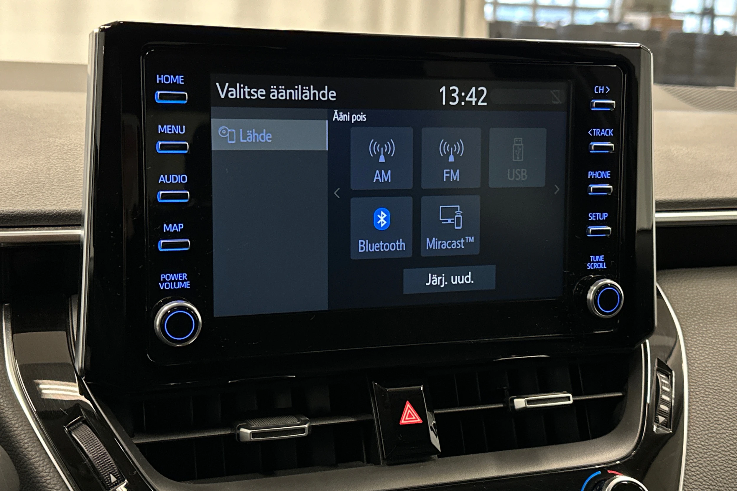 sininen Toyota Corolla 2021 kuva 21.