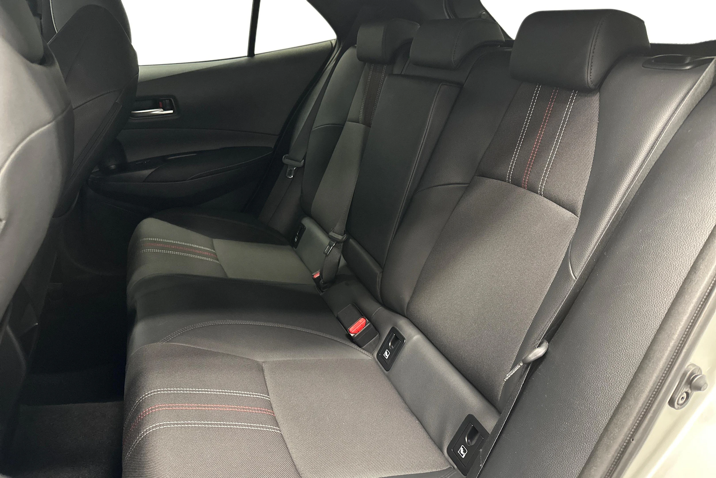 hopea Toyota Corolla 2021 kuva 8.