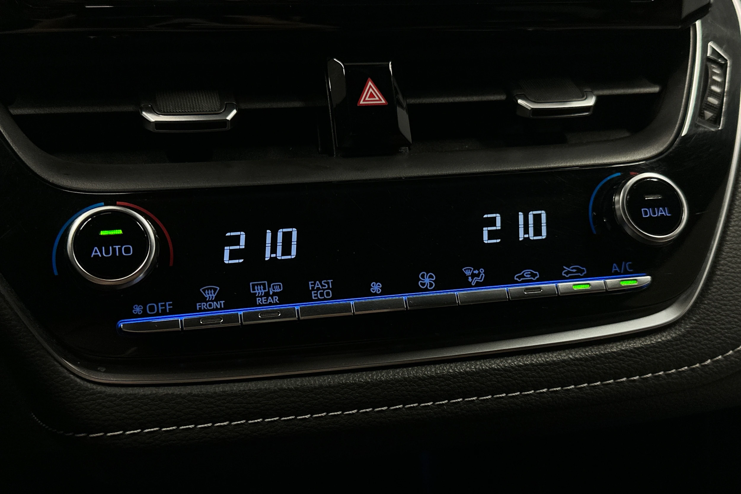 hopea Toyota Corolla 2021 kuva 23.