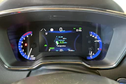 Valkoinen Toyota Corolla 2021 kuva 11.