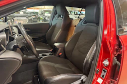 punainen Toyota Corolla 2021 kuva 4.