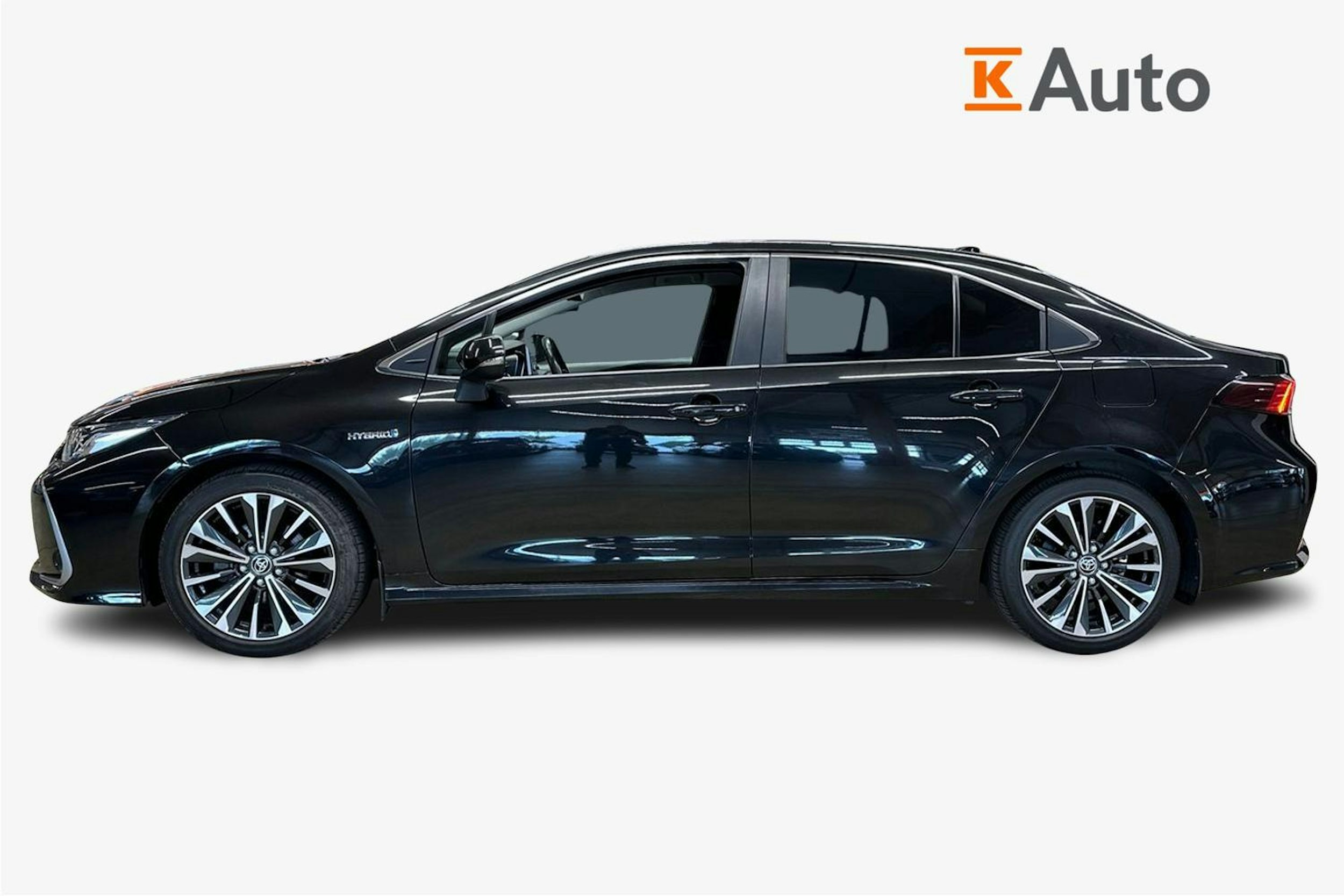 musta Toyota Corolla 2021 kuva 6.
