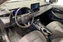 musta Toyota Corolla 2021 kuva 7.
