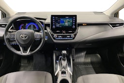 musta Toyota Corolla 2021 kuva 9.