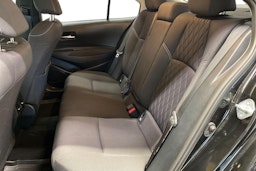musta Toyota Corolla 2021 kuva 10.