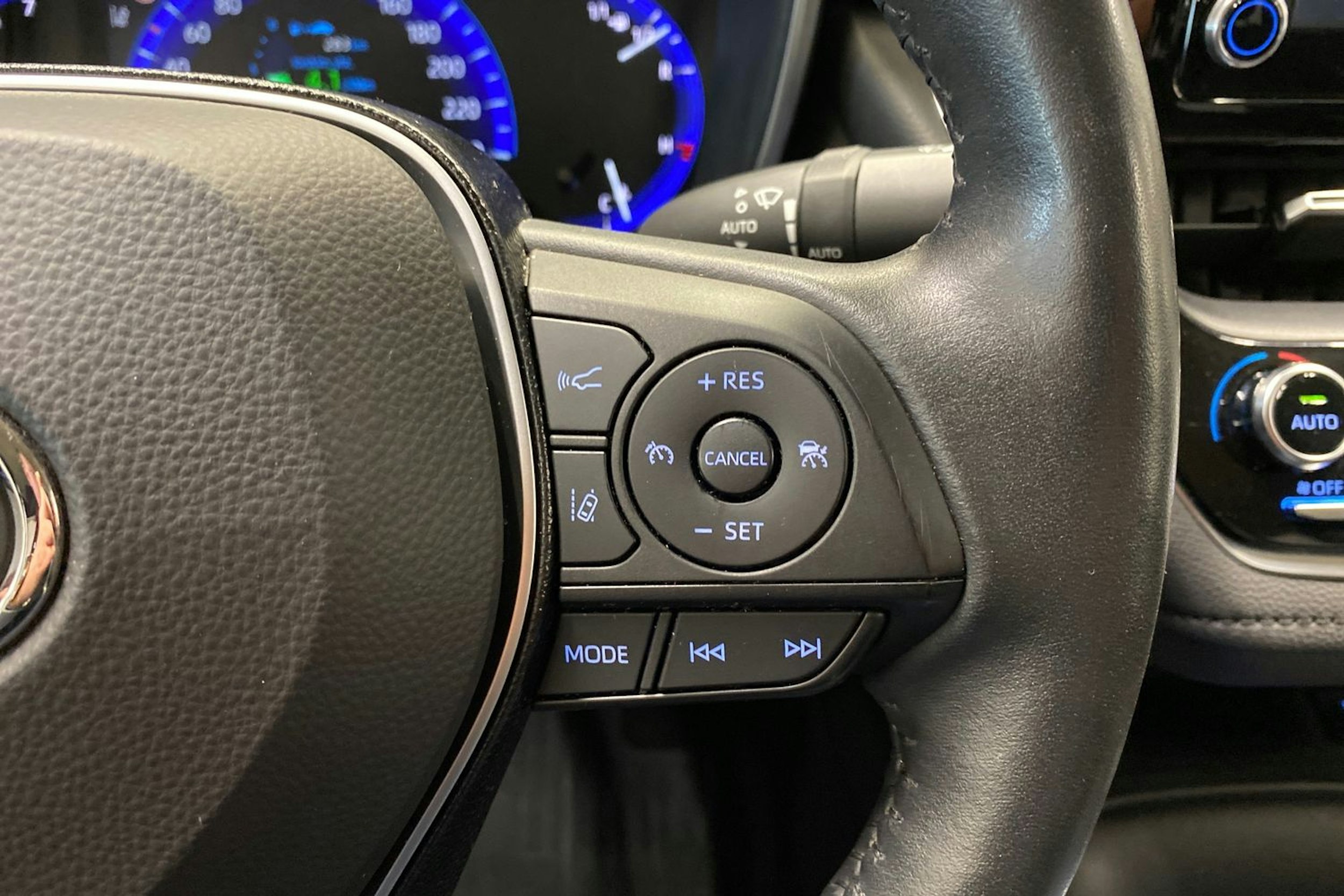 musta Toyota Corolla 2021 kuva 19.