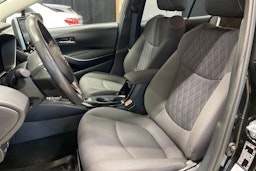 musta Toyota Corolla 2021 kuva 25.