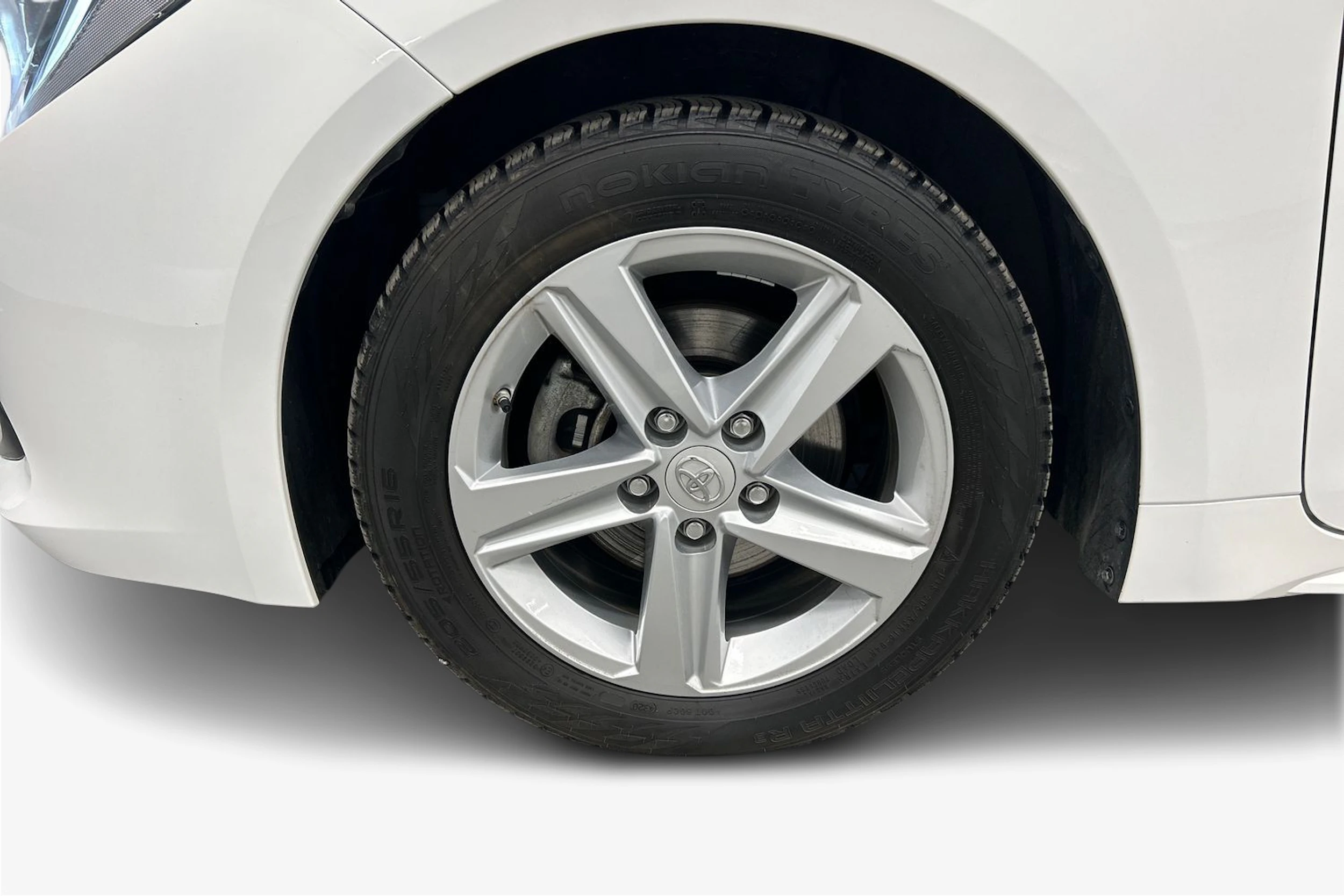 valkoinen Toyota Corolla 2021 kuva 12.