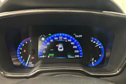 valkoinen Toyota Corolla 2021 kuva 20.