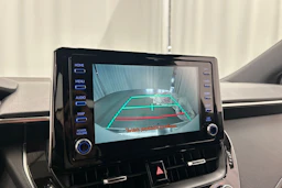 valkoinen Toyota Corolla 2021 kuva 24.