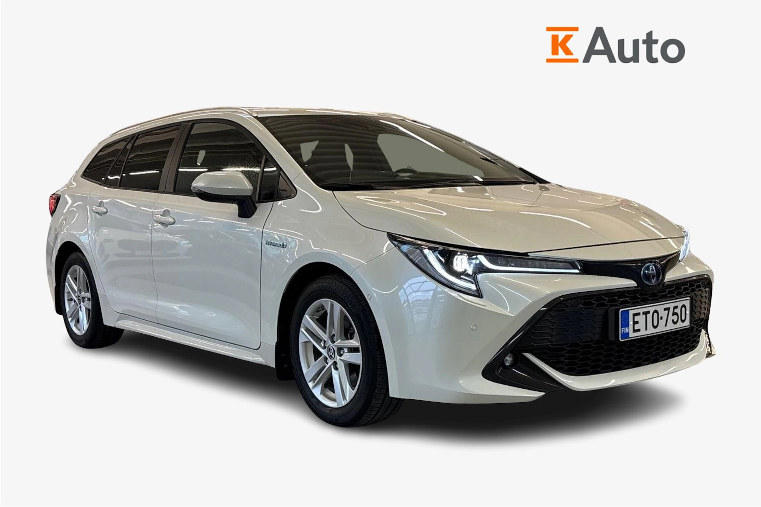 valkoinen Toyota Corolla 2021 kuva 1.