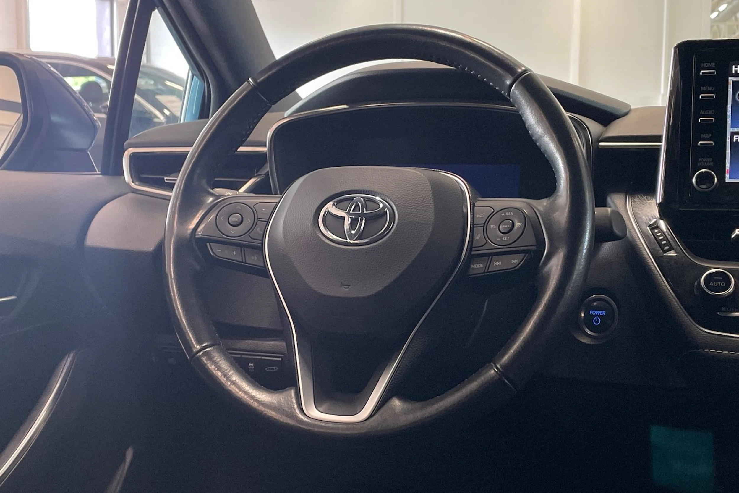 sininen Toyota Corolla 2021 kuva 13.