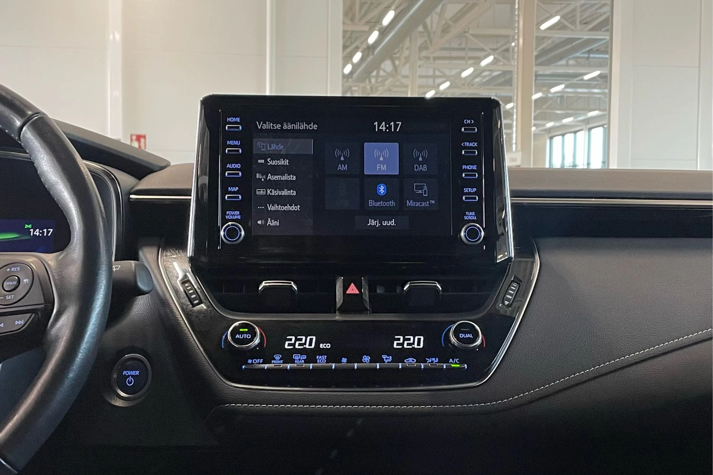 sininen Toyota Corolla 2021 kuva 18.