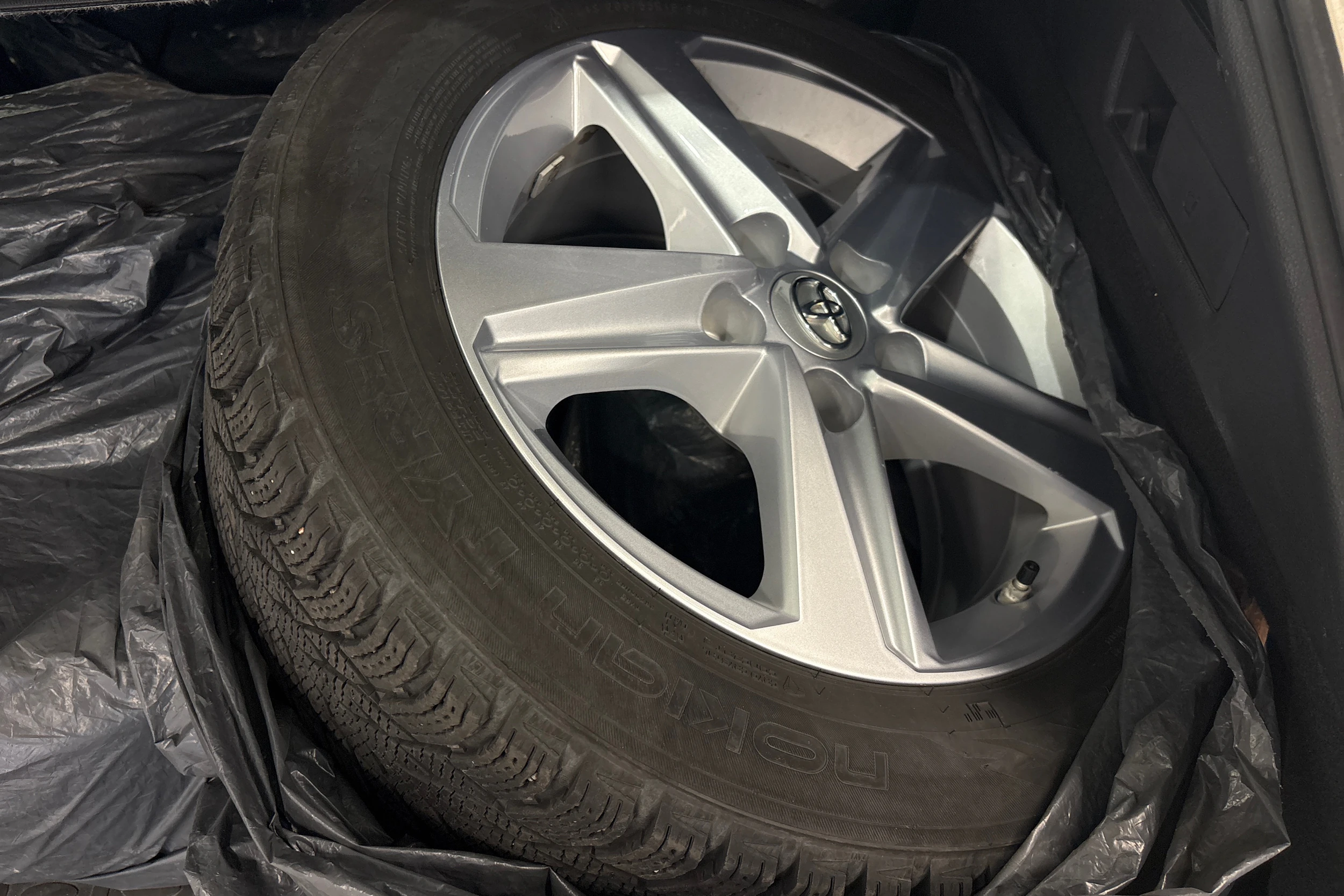 hopea Toyota Corolla 2021 kuva 8.